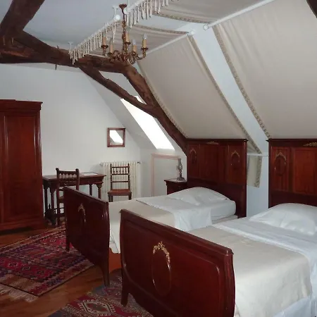 Chateau-gaillard Couette-café